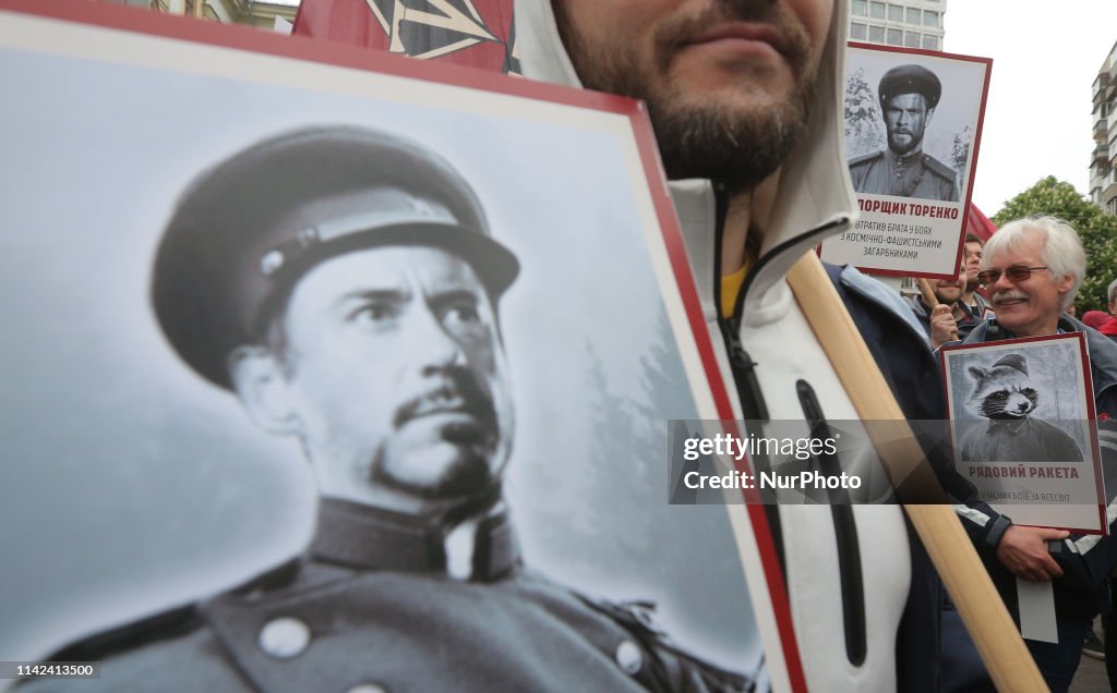 People Prank Pro-russian Immortal Regiment March In Kyiv