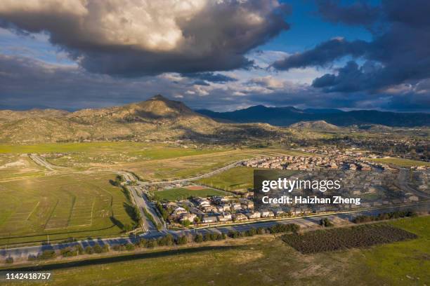 suburban rooftops - santa clarita stock pictures, royalty-free photos & images