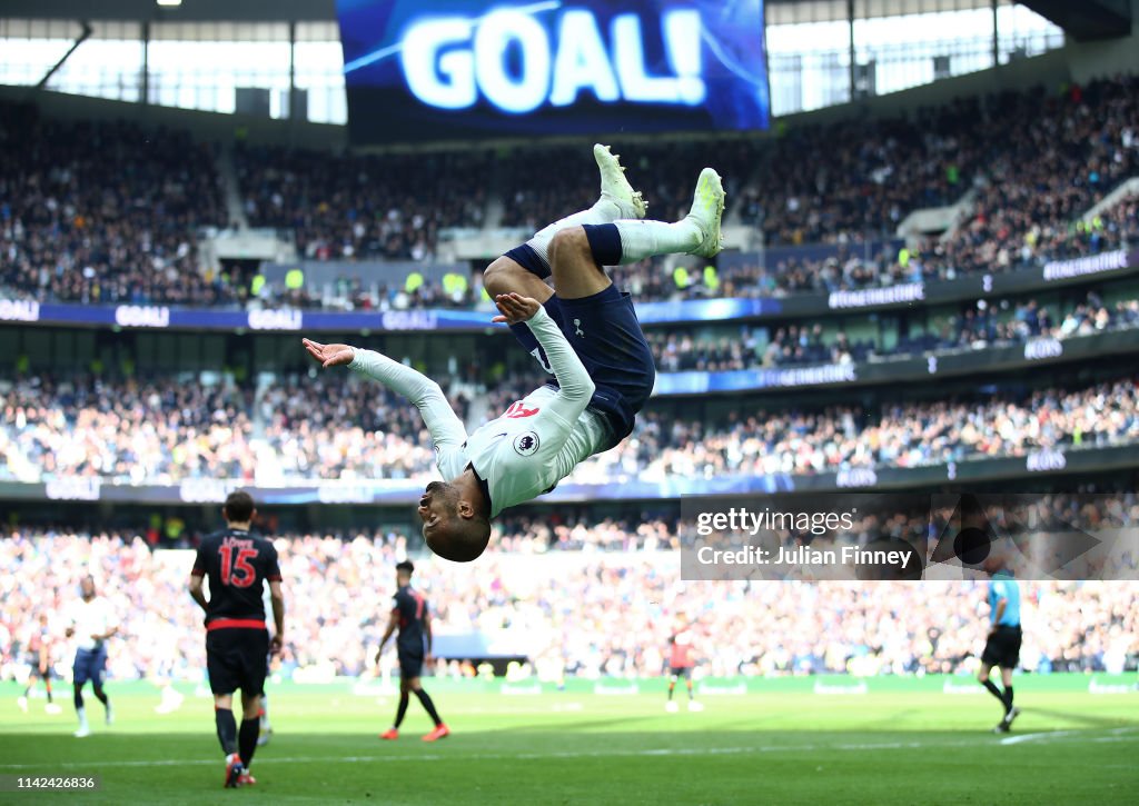 Tottenham Hotspur v Huddersfield Town - Premier League