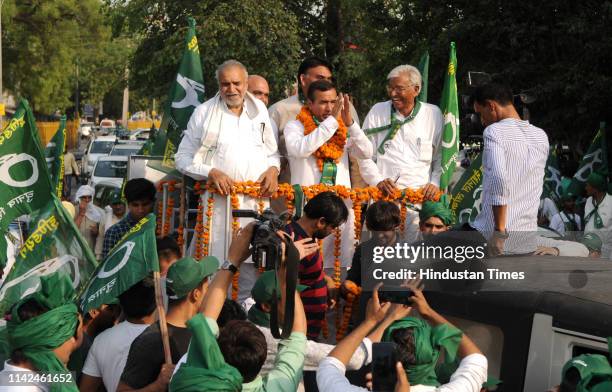 Virender Rana, an INLD candidate from Gurugram parliamentary seat, during a roadshow with party workers and supporters on May 9, 2019 in Gurugram,...