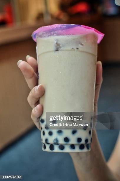 bubble tea - bubble tea stock pictures, royalty-free photos & images