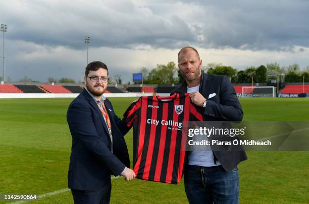 Longford , Ireland - 10 May 2019; Eidur Gudjohnsen, assistant manager of the Iceland national under-21 football team, is presented with a Longford...