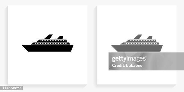 illustrazioni stock, clip art, cartoni animati e icone di tendenza di icona quadrata in bianco e nero della nave da crociera - nave da crociera