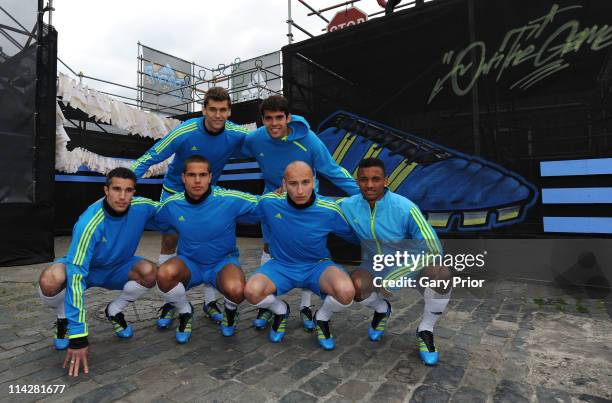 Fernando Llorente of Atheltic Bilbao and Kaka of Real Madrid Robin Van Persie of Arsenal FC, Jack Rodwell of Everton, Jonjo Shelvey of Liverpool FC...