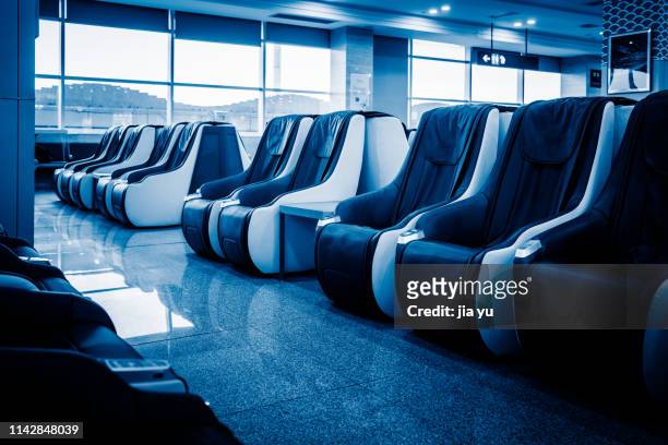 125 Massage Station Photos and Premium High Res Pictures - Getty Images