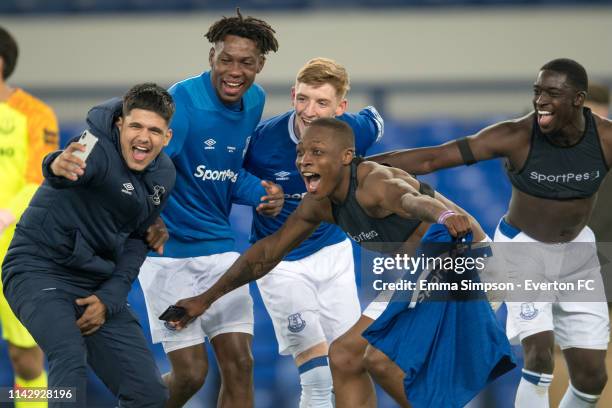 Everton U23's celebrate victory over Brighton & Hove Albion and winning the Premier League 2 trophy at Goodison Park on April 15, 2019 in Liverpool,...