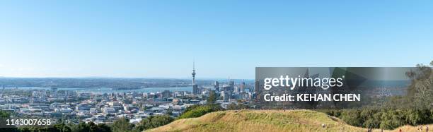 mount eden auckland cityscape new zealand panoramagram - auckland landscape stock pictures, royalty-free photos & images