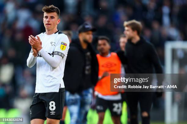 Dejected Mason Mount of Derby County applauds the fans at full time during the Sky Bet Championship Play-off Semi Final First Leg match between Derby...