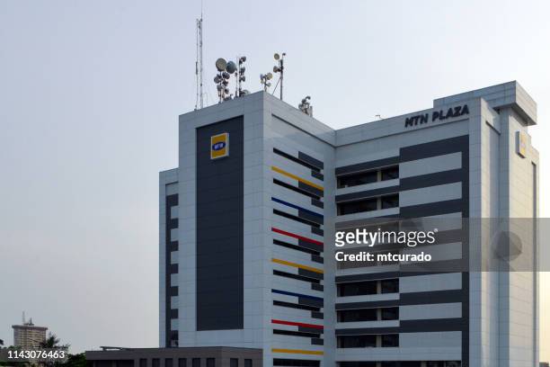 mtn plaza building, lagos, nigeria - lagos skyline stockfoto's en -beelden