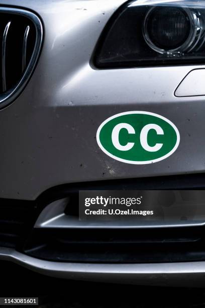 diplomatic cc corps consulaire sign on a car - ambassador car stock pictures, royalty-free photos & images