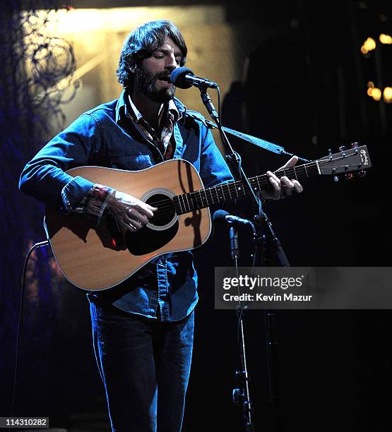 Ray Lamontagne performs during "VH1 Storytellers: Ray Lamontagne" at Metropolis Studios on May 12, 2011 in New York City. "VH1 Storytellers: Ray...