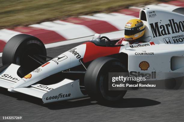 Ayrton Senna of Brazil drives the Honda Marlboro McLaren MP4-6 Honda V12 during the Fuji Television Japanese Grand Prix on 20th October 1991 at the...