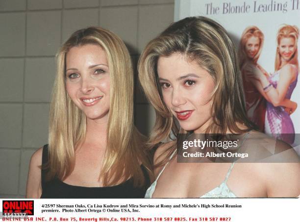 Sherman Oaks, CA Lisa Kudrow and Mira Sorvino at the prmeiere of Romy and Michele's High school Reunion.