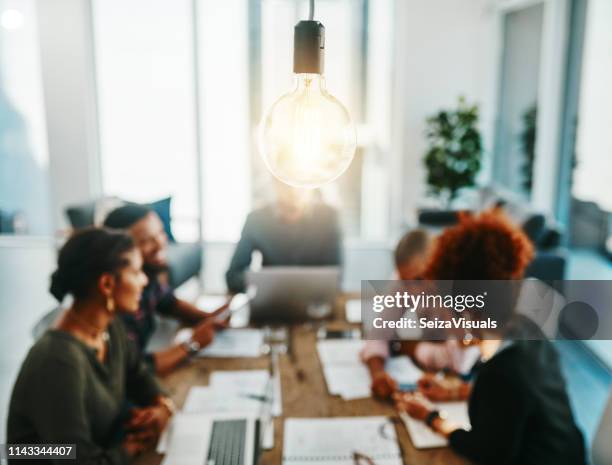 you're one meeting away from a brilliant idea - improvisado imagens e fotografias de stock