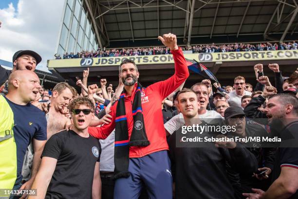 Julián Speroni of Crystal Palace with fans during the Premier League match between Crystal Palace and AFC Bournemouth at Selhurst Park on May 12,...