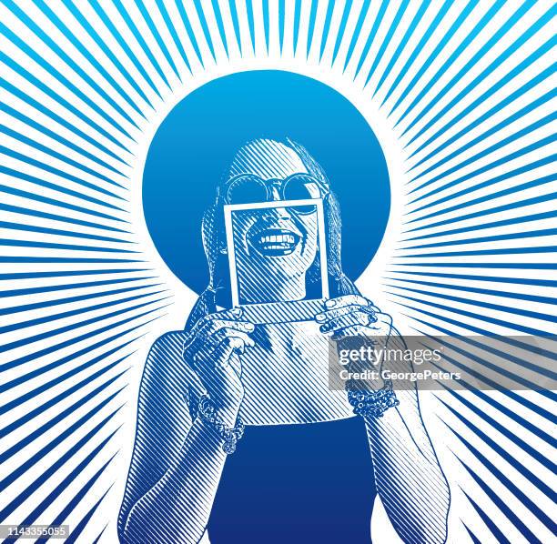 stockillustraties, clipart, cartoons en iconen met vrolijke vrouw framing toothy glimlach met instant photo - toothy smile