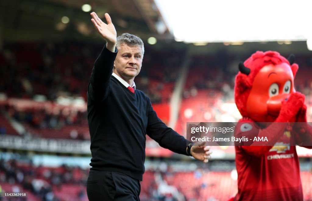 Manchester United v Cardiff City - Premier League