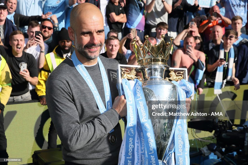 Brighton & Hove Albion v Manchester City - Premier League