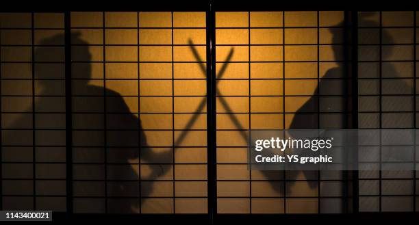 silhouette of samurai - samurai - fotografias e filmes do acervo