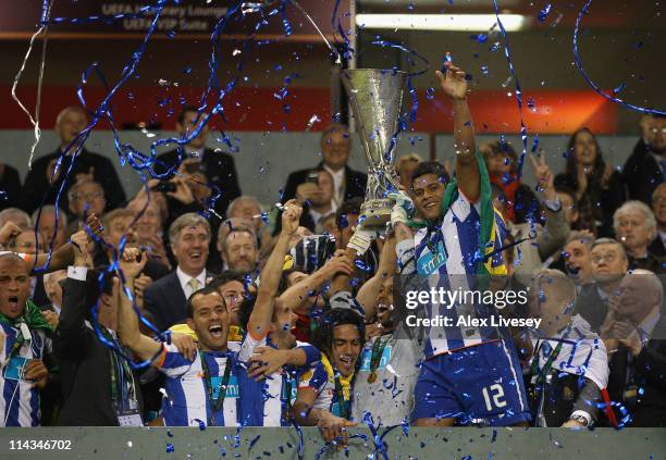 Helton and Radamel Falcao Garcia of FC Porto lifts the UEFA Europa League Trophy and during the UEFA Europa League Final between FC Porto and SC...