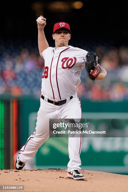 Jeremy Hellickson of the Washington Nationals pitches in the first inning against the San Francisco Giants at Nationals Park on April 17, 2019 in...