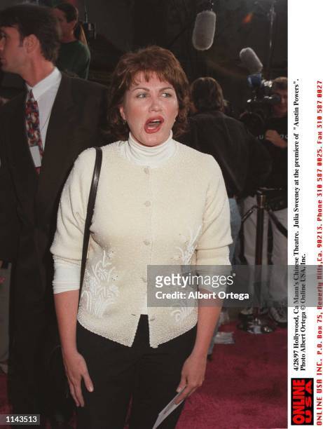 Hollywood, CA singer Julia Sweeney at the premiere of the movie "Austin Powers"
