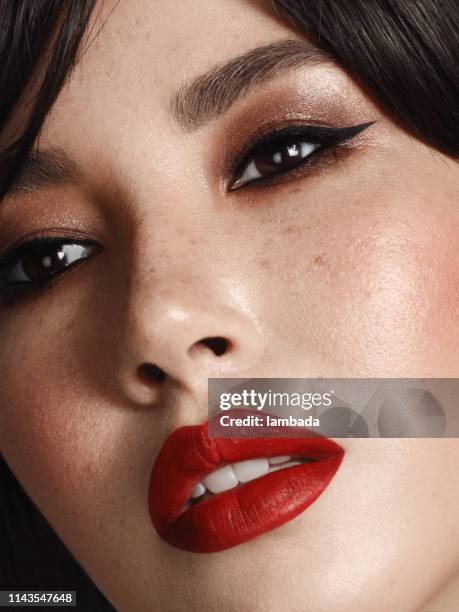 773 Eyeliner For Asian Eyes Photos And Premium High Res Pictures - Getty  Images