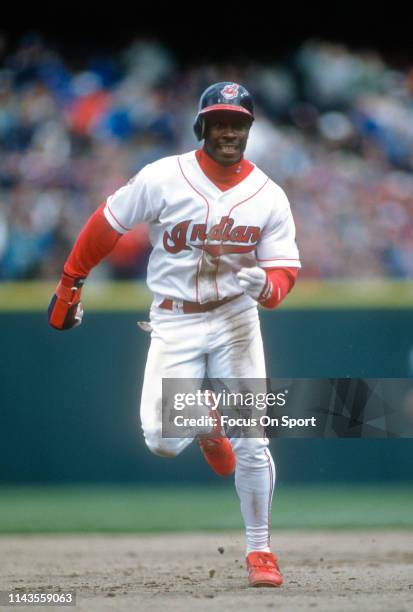 731 Baseball Player Kenny Lofton Stock Photos, High-Res Pictures, and  Images - Getty Images