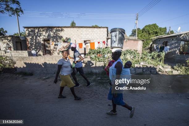 Daily Life In Harare Zimbabwe Photos and Premium High Res Pictures