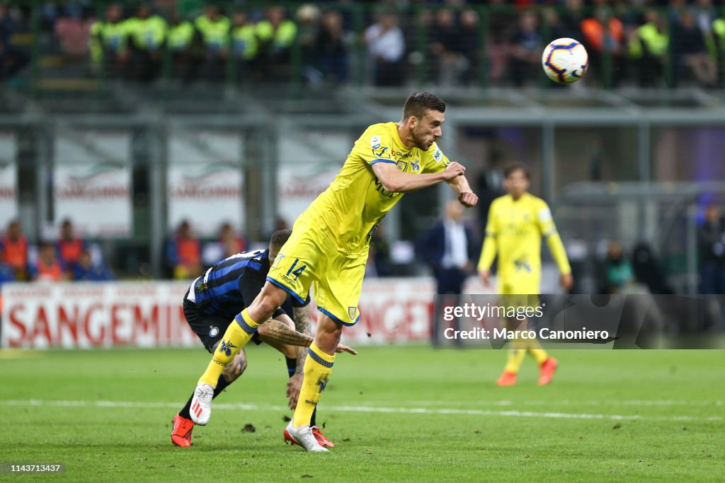fordelagtige Størrelse mikroskopisk Mattia Bani of Ac Chievo Verona in action during the Serie A match... News  Photo - Getty Images