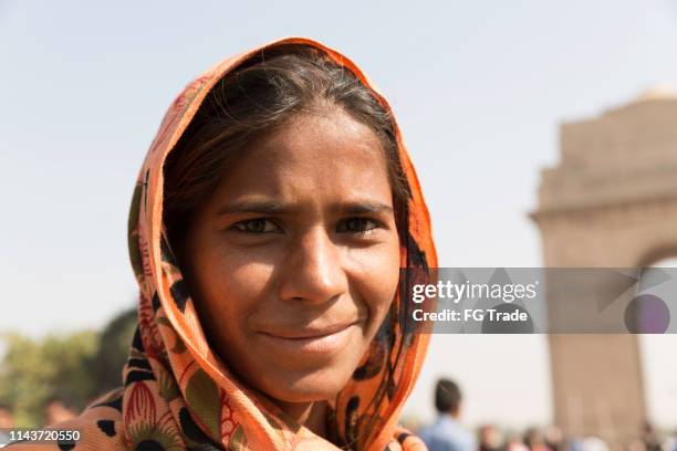 portrait of an indian gypsy young woman - girl in saree stock pictures, royalty-free photos & images