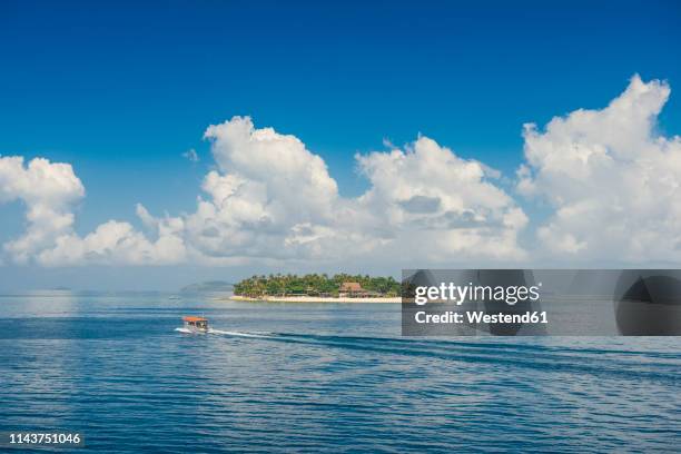 fiji, mamanuca islands, treasure island - fiji hut stock pictures, royalty-free photos & images