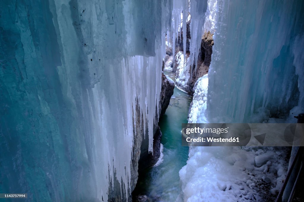 Germany, Bavaria, Upper Bavaria, Werdenfelser Land, Garmisch Partenkirchen, Partnach Gorge, snow, ice and icicles