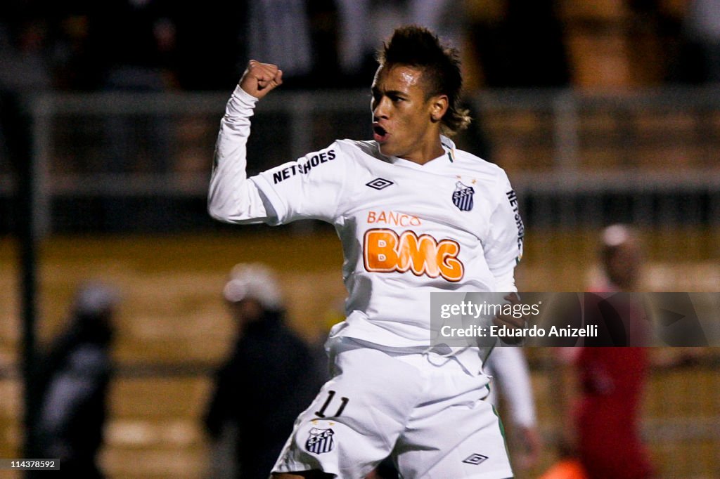 Santos v Once Caldas - Libertadores Cup 2011