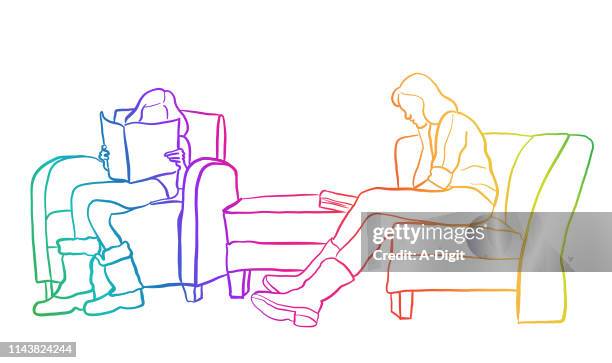 reading mom and daughter rainbow - familie sofa stock-grafiken, -clipart, -cartoons und -symbole