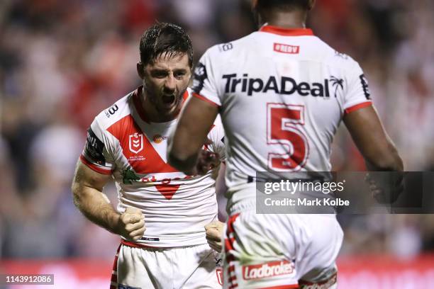 Ben Hunt of the Dragons celebrates victory during the round 6 NRL match between the Dragons and the Sea Eagles at WIN Stadium on April 20, 2019 in...