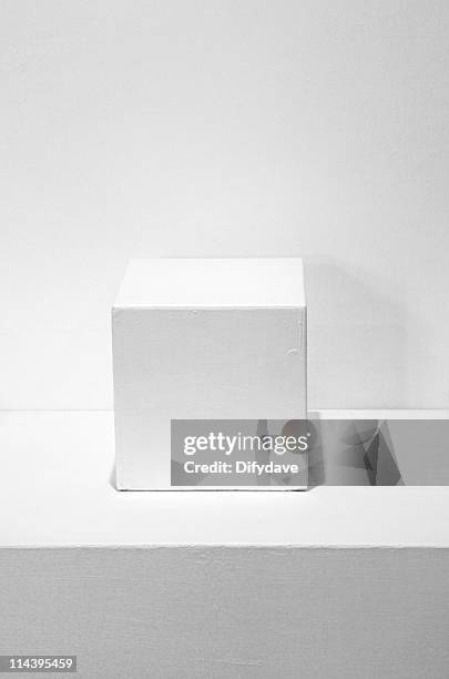 gallery display stand - retail display stock pictures, royalty-free photos & images