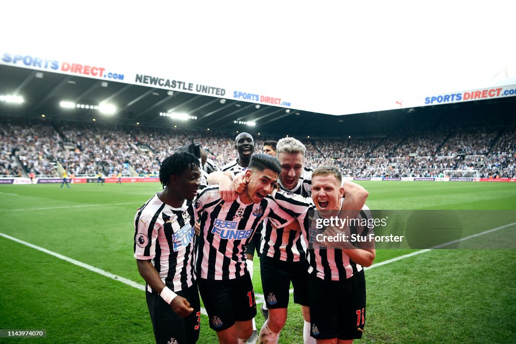 Newcastle United v Southampton FC - Premier League