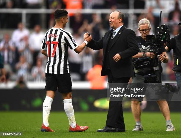 Ayoze Perez of Newcastle United is congratulated by Rafael Benitez, Manager of Newcastle United following the Premier League match between Newcastle...