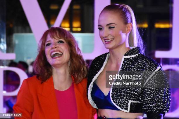 Jessica Chastain and Sophie Turner poses for photos during a Fan Event of X-Men: Dark Phoenix at Toreo Parque Central on May 14, 2019 in Mexico City,...