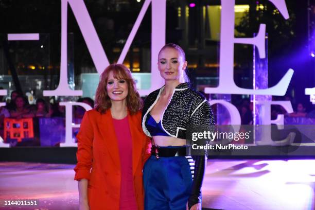 Jessica Chastain and Sophie Turner poses for photos during a Fan Event of X-Men: Dark Phoenix at Toreo Parque Central on May 14, 2019 in Mexico City,...