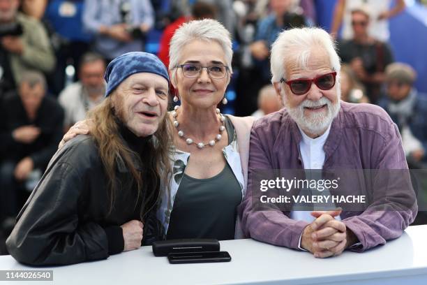 British actor Leon Vitali, British director Stanley Kubrick's stepdaughter Katharina Kubrick and US-German producer Jan Harlan pose during a...