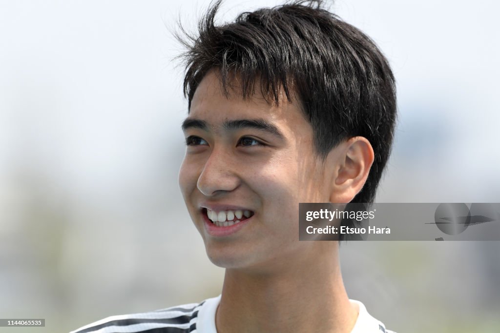 Real Madrid v JEF United Chiba - U16 Kirin Lemon Cup Semi Final