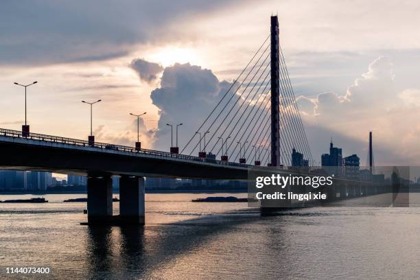 hangzhou qiantang river third bridge scenery - yokohama bay bridge stock pictures, royalty-free photos & images