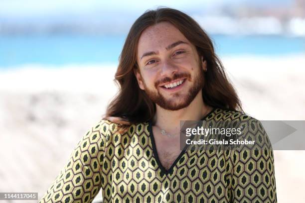 Riccardo Simonetti attends the photocall for "MAGNUM x Rita_Ora" during the 72nd annual Cannes Film Festival on May 16, 2019 in Cannes, France.