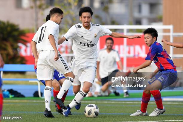 Takuhiro Nakai of Real Madrid controls the ball during the U16 Kirin Lemon Cup final between Real Madrid and FC Tokyo at Yanagishima Sports Park on...