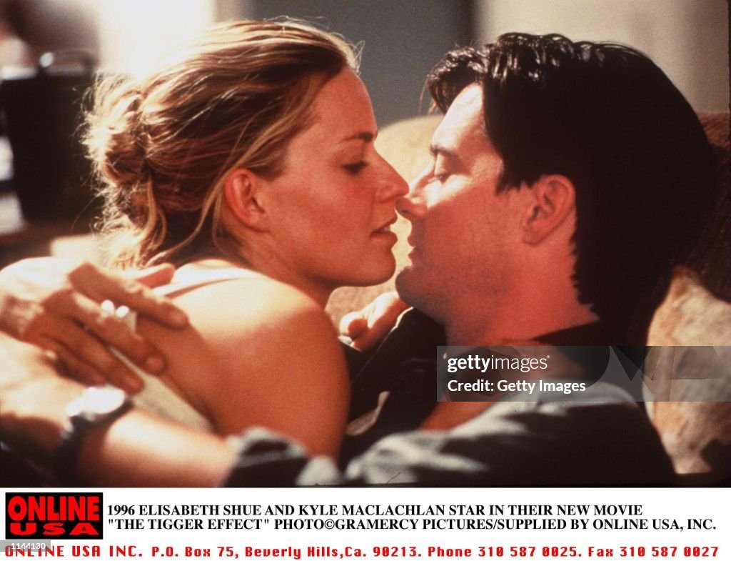 1996 ELISABETH SHUE AND KYLE MACLACHLAN STAR IN "THE TRIGGER EFFECT"