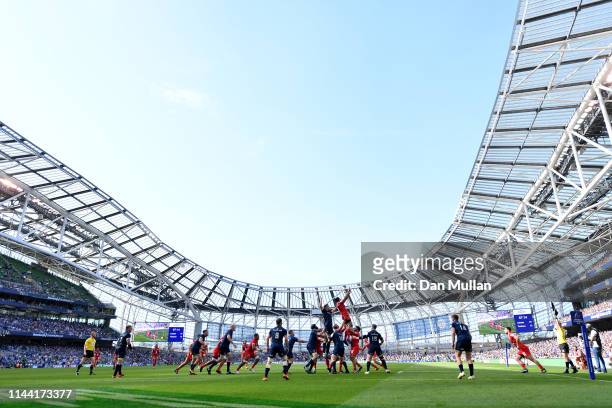 General view as the teams compete at a lineout during the Heineken Champions Cup Semi Final match between Leinster Rugby and Toulouse at the Aviva...