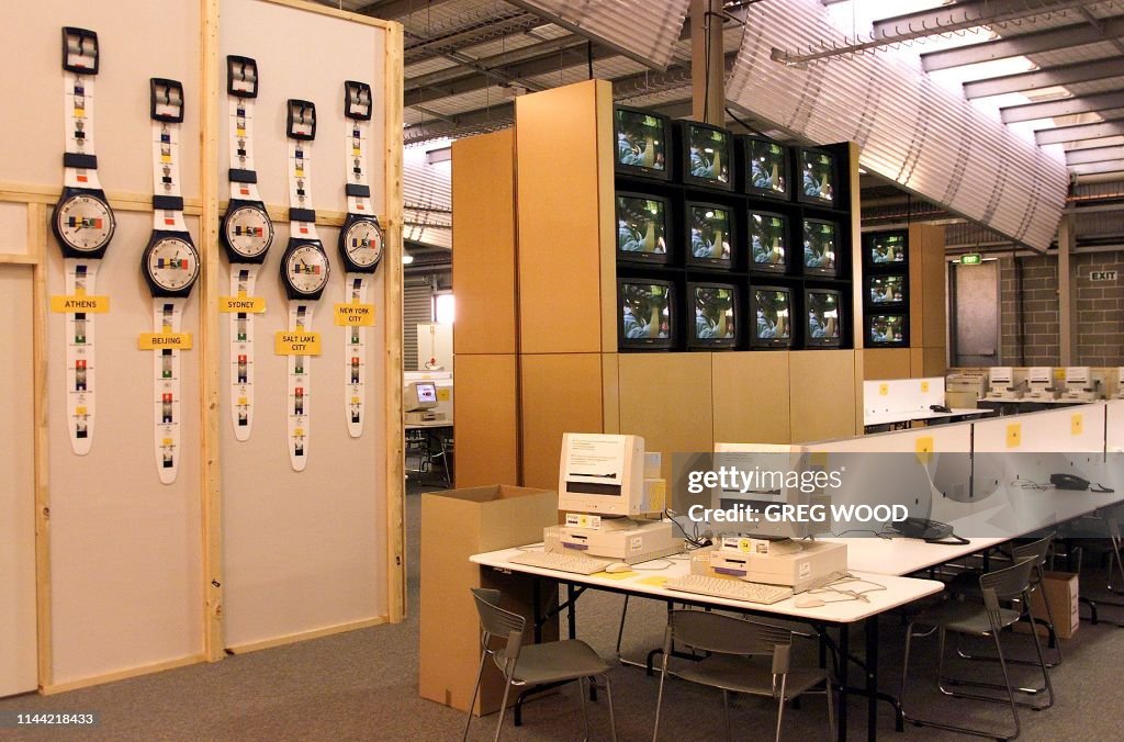 OLY2000-AUSTRALIA-MAIN PRESS CENTRE-8