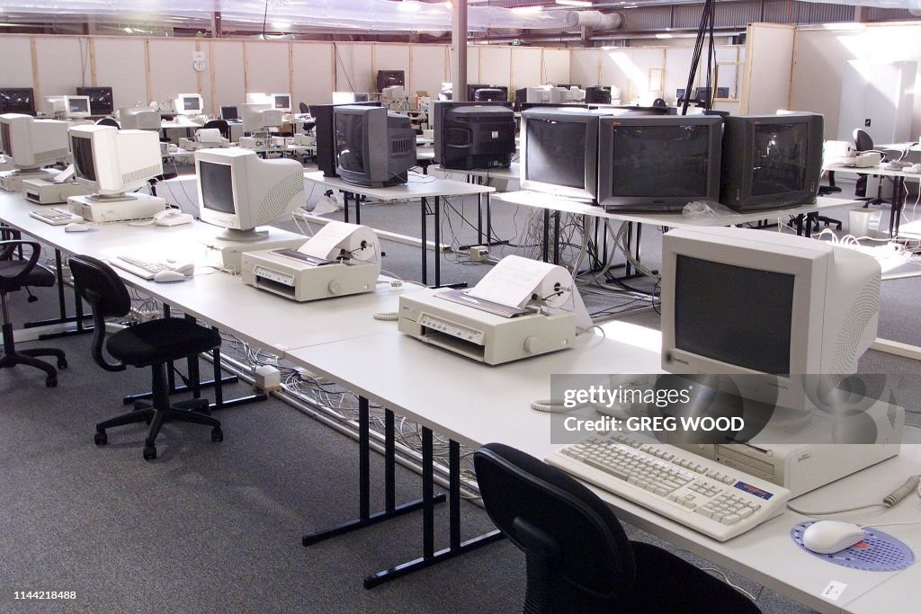 OLY2000-AUSTRALIA-MAIN PRESS CENTRE-9